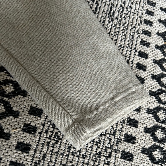 IZOD Advantage Performance Cream Quarter Zip Fleece - Picture 5 of 7